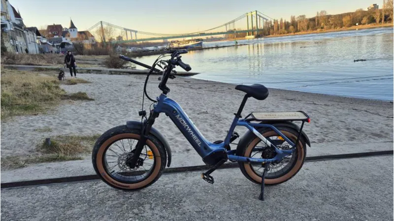 MOKWHEEL SCORIA STEP THROUGH FAT TIRE E-BIKE IN DARK BLUE-3