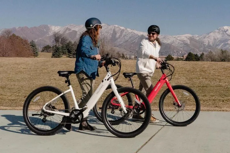 VELOTRIC BREEZE BIKE REGULAR SCARLET RED